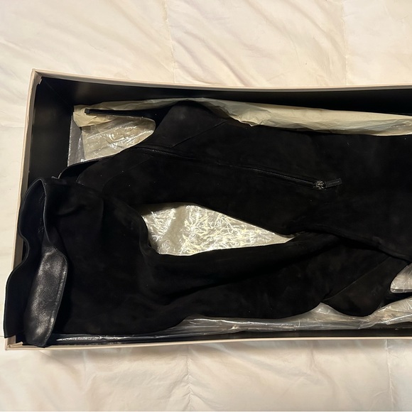 BURBERRY thigh high suede black boots - Picture 3 of 12